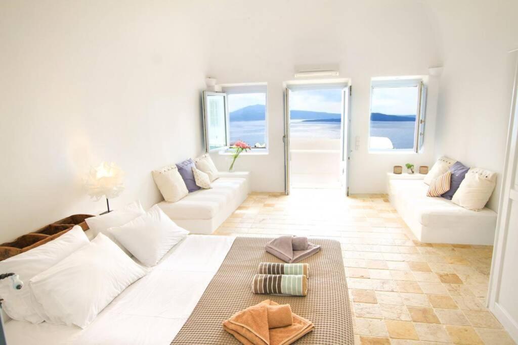 Dionyssos Cave House Villa Oia  Esterno foto