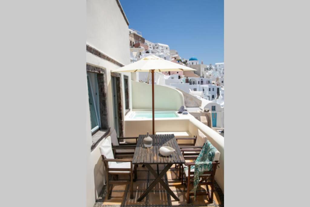 Dionyssos Cave House Villa Oia  Esterno foto